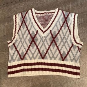 Cropped Knit Sweater Vest